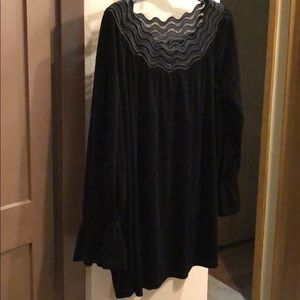 Black Velour Rafaella Top L